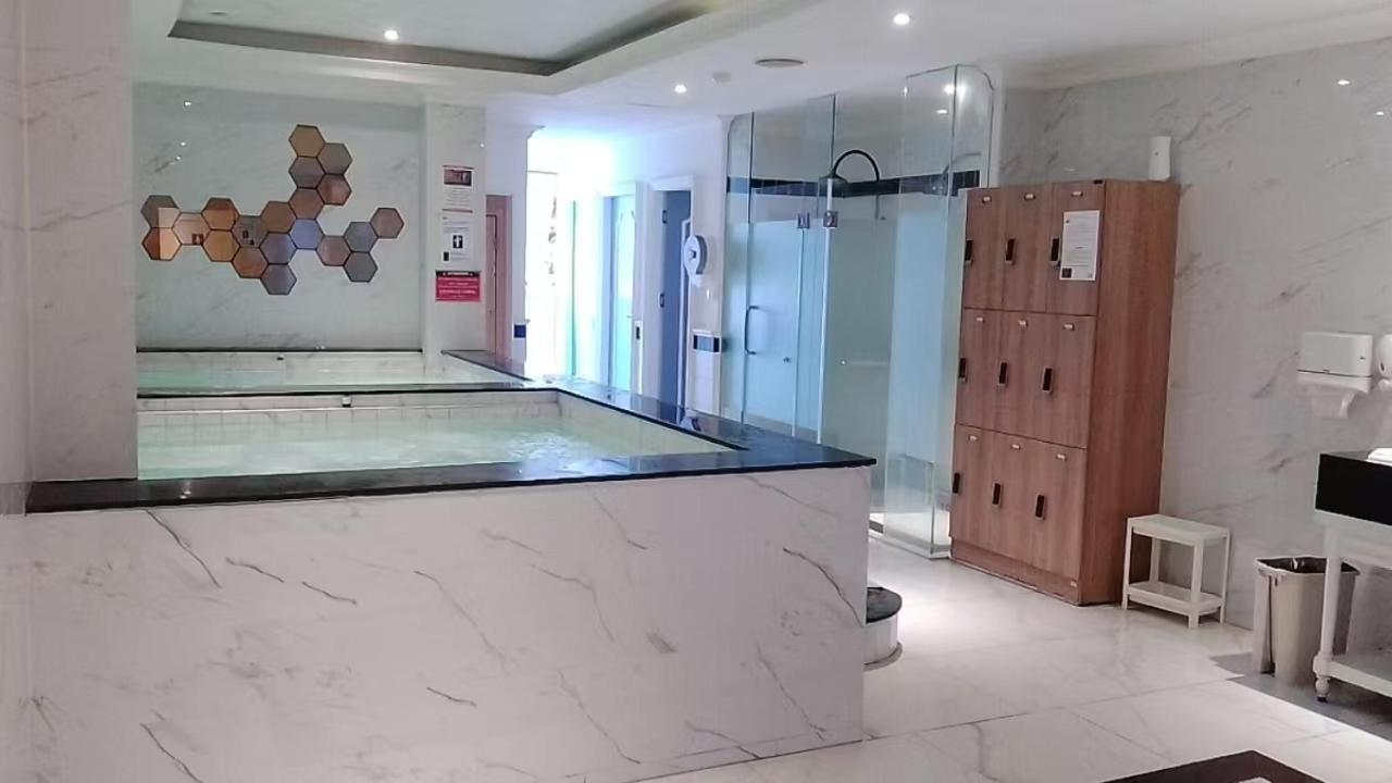 Apartment Seven Seas Cote D'azur Family-friendly One Bedroom With Pool& Gym Steps To *